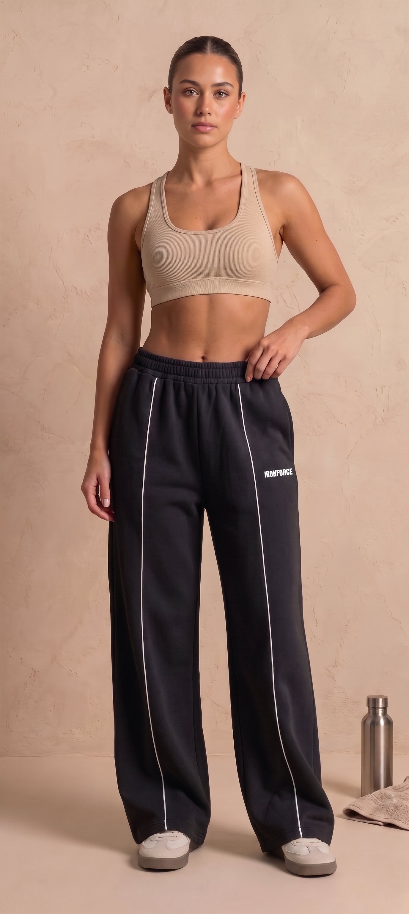 IRONFORCE™ Women's Axis Wide-Leg Jogger